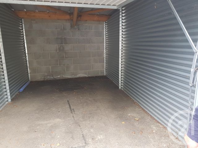 Appartement T3 à louer - 3 pièces - 64.5 m2 - FOUGERES - 35 - BRETAGNE - Century 21 Gambetta