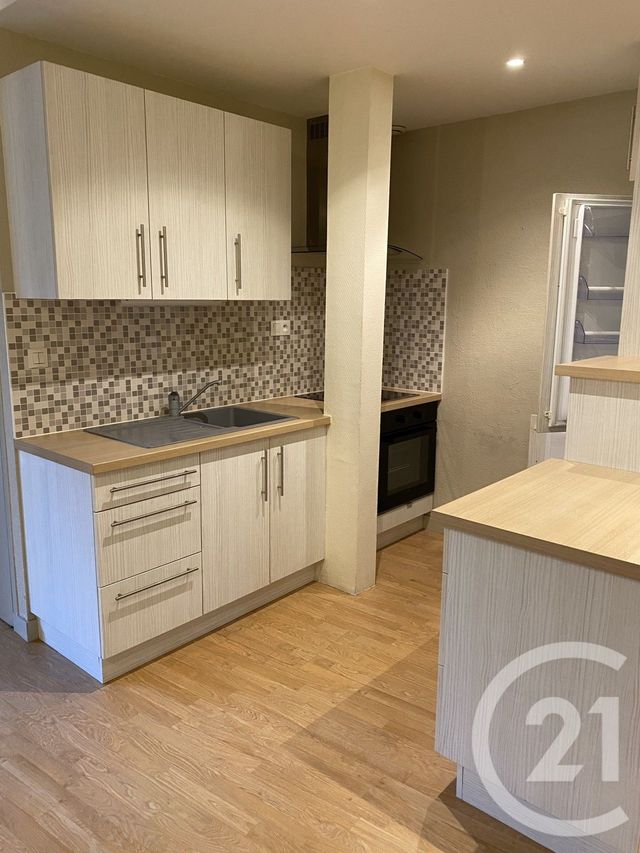 Appartement F3 à louer - 3 pièces - 65.86 m2 - FOUGERES - 35 - BRETAGNE - Century 21 Gambetta
