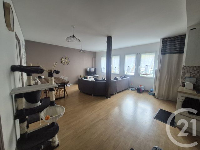 Appartement F3 à louer - 3 pièces - 65.86 m2 - FOUGERES - 35 - BRETAGNE - Century 21 Gambetta