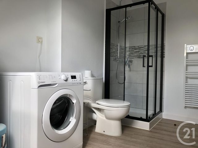 Appartement à louer - 2 pièces - 41.2 m2 - FOUGERES - 35 - BRETAGNE - Century 21 Gambetta