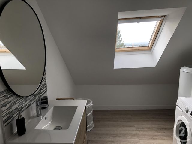 Appartement à louer - 2 pièces - 41.2 m2 - FOUGERES - 35 - BRETAGNE - Century 21 Gambetta