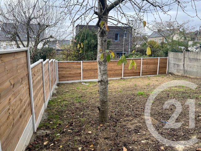 maison à louer - 4 pièces - 75.98 m2 - FOUGERES - 35 - BRETAGNE - Century 21 Gambetta