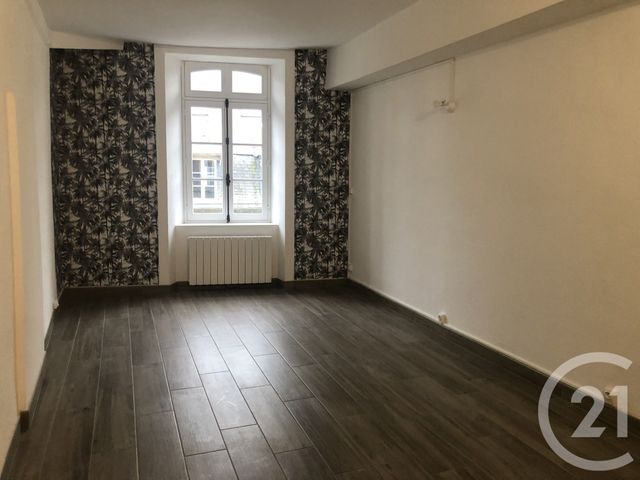 Appartement à louer - 2 pièces - 39.01 m2 - FOUGERES - 35 - BRETAGNE - Century 21 Gambetta