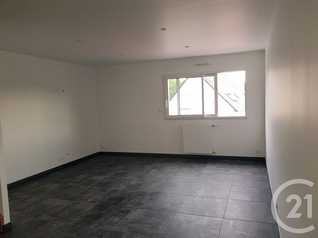 maison à louer - 4 pièces - 90.0 m2 - FOUGERES - 35 - BRETAGNE - Century 21 Gambetta