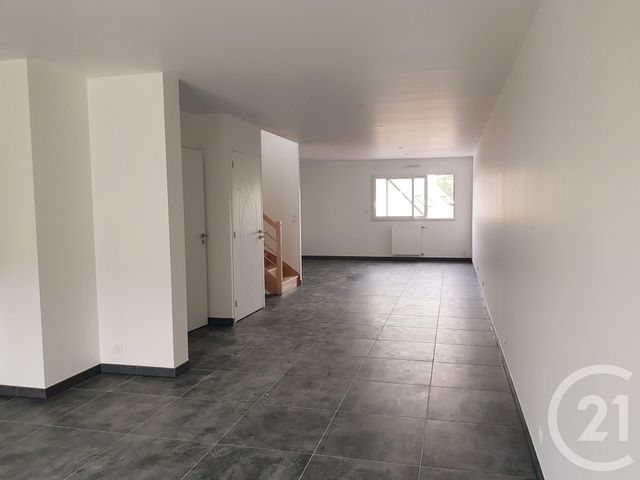 maison à louer - 4 pièces - 90.0 m2 - FOUGERES - 35 - BRETAGNE - Century 21 Gambetta