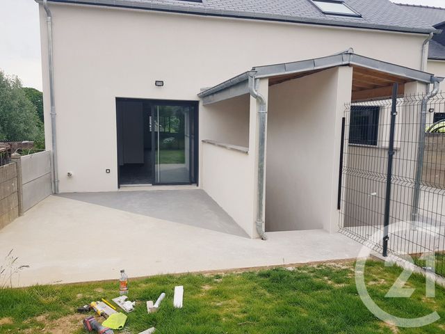 maison à louer - 4 pièces - 90.0 m2 - FOUGERES - 35 - BRETAGNE - Century 21 Gambetta