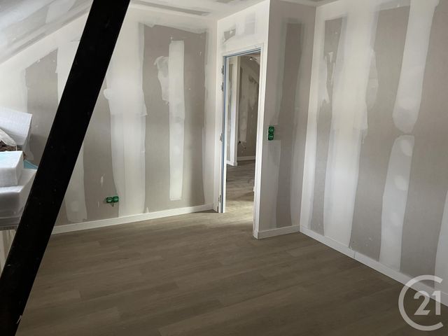 Appartement F3 à louer - 3 pièces - 62.0 m2 - MAEN ROCH - 35 - BRETAGNE - Century 21 Gambetta