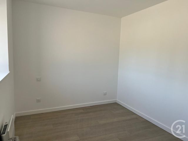 Appartement F3 à louer - 3 pièces - 46.0 m2 - MAEN ROCH - 35 - BRETAGNE - Century 21 Gambetta