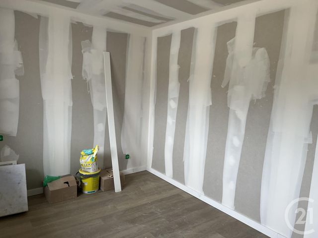 Appartement F3 à louer - 3 pièces - 46.0 m2 - MAEN ROCH - 35 - BRETAGNE - Century 21 Gambetta