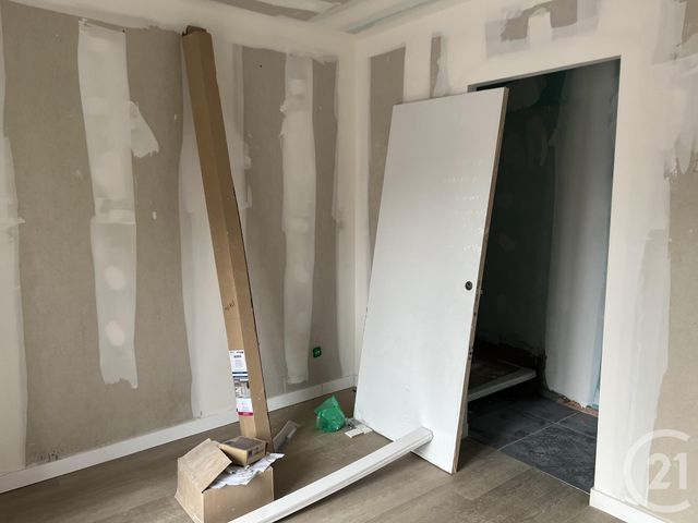 Appartement F2 à louer - 2 pièces - 35.0 m2 - MAEN ROCH - 35 - BRETAGNE - Century 21 Gambetta