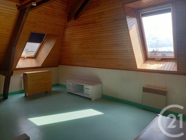 Appartement F1 à louer - 1 pièce - 20.0 m2 - FOUGERES - 35 - BRETAGNE - Century 21 Gambetta