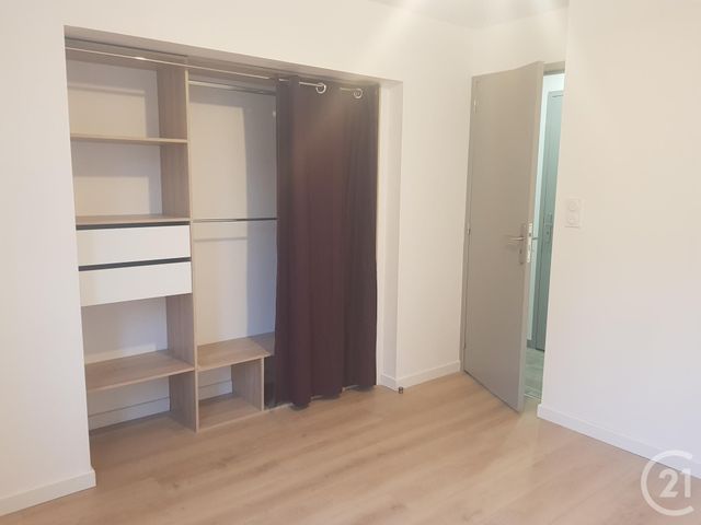 Appartement T3 à louer - 3 pièces - 63.23 m2 - ST JAMES - 50 - BASSE-NORMANDIE - Century 21 Gambetta