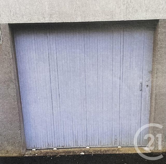 Parking à louer FOUGERES