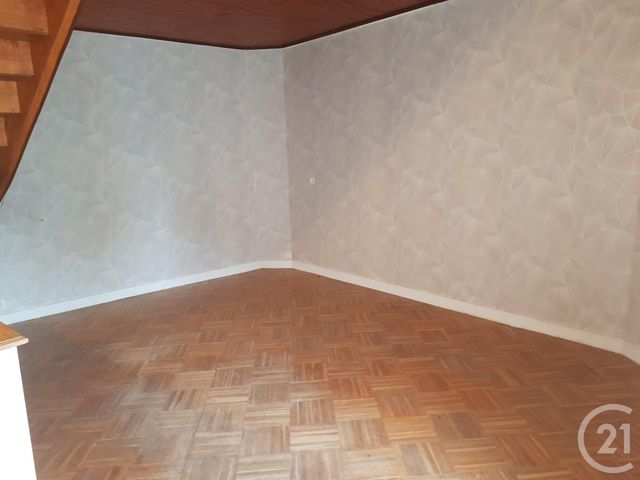 maison à louer - 3 pièces - 57.43 m2 - FOUGERES - 35 - BRETAGNE - Century 21 Gambetta