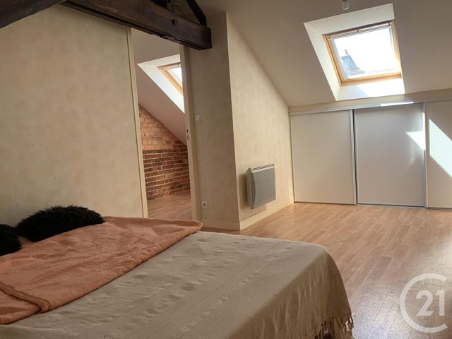 Appartement F2 à louer - 2 pièces - 29.86 m2 - FOUGERES - 35 - BRETAGNE - Century 21 Gambetta
