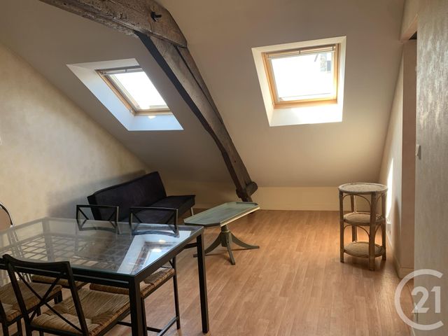Appartement F2 à louer - 2 pièces - 29.86 m2 - FOUGERES - 35 - BRETAGNE - Century 21 Gambetta
