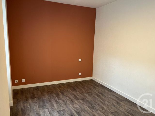 Appartement T2 à louer - 2 pièces - 36.58 m2 - LOUVIGNE DU DESERT - 35 - BRETAGNE - Century 21 Gambetta