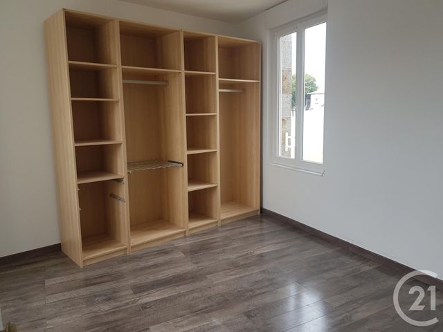 Appartement T3 à louer - 3 pièces - 66.26 m2 - FOUGERES - 35 - BRETAGNE - Century 21 Gambetta