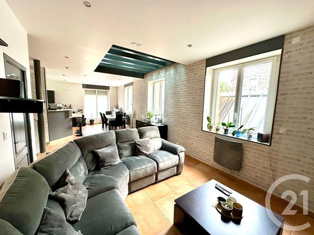 maison à vendre - 4 pièces - 92.57 m2 - FOUGERES - 35 - BRETAGNE - Century 21 Gambetta