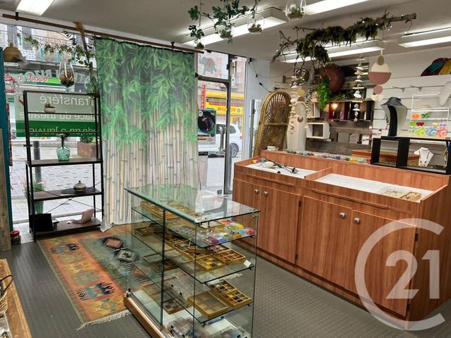 Appartement Local à louer - 1 pièce - 35.0 m2 - FOUGERES - 35 - BRETAGNE - Century 21 Gambetta