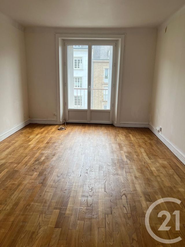 Appartement F3 à louer - 3 pièces - 58.0 m2 - FOUGERES - 35 - BRETAGNE - Century 21 Gambetta