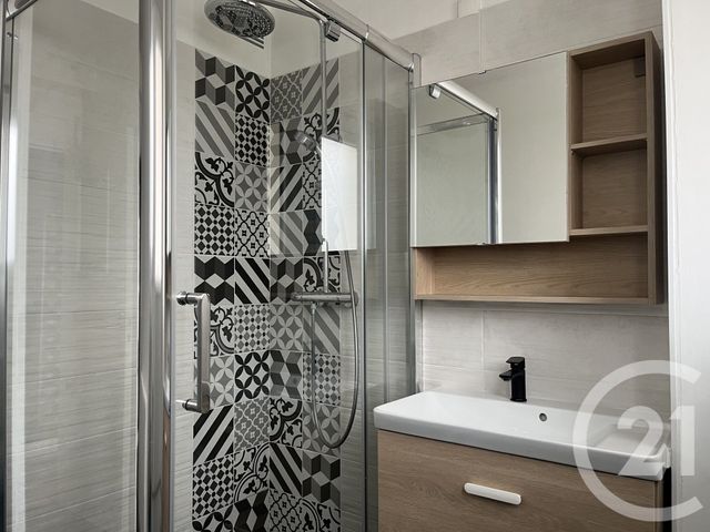 Appartement F3 à louer - 3 pièces - 58.0 m2 - FOUGERES - 35 - BRETAGNE - Century 21 Gambetta