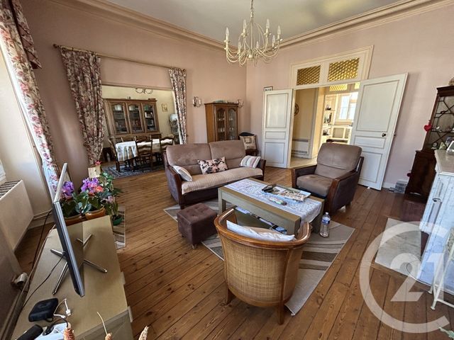 Appartement T3 à vendre - 3 pièces - 112.96 m2 - FOUGERES - 35 - BRETAGNE - Century 21 Gambetta