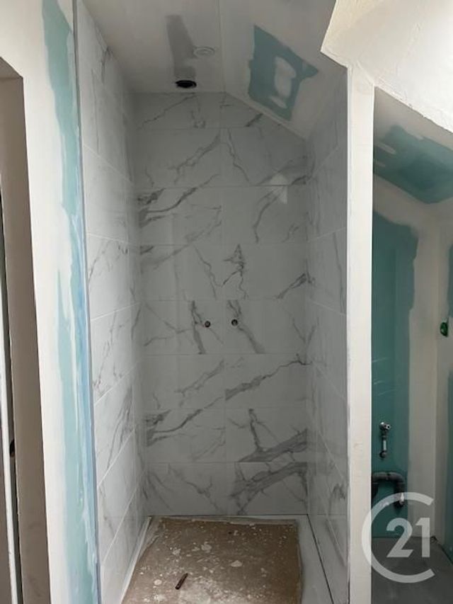 Appartement Studio à louer - 1 pièce - 17.34 m2 - MAEN ROCH - 35 - BRETAGNE - Century 21 Gambetta