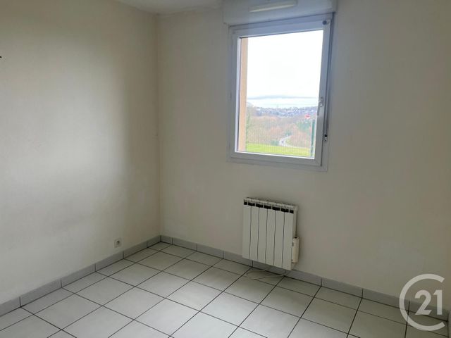 Appartement T2 à louer - 2 pièces - 39.05 m2 - FOUGERES - 35 - BRETAGNE - Century 21 Gambetta