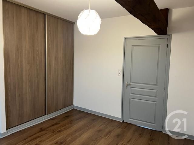 Appartement à louer - 3 pièces - 63.84 m2 - FOUGERES - 35 - BRETAGNE - Century 21 Gambetta