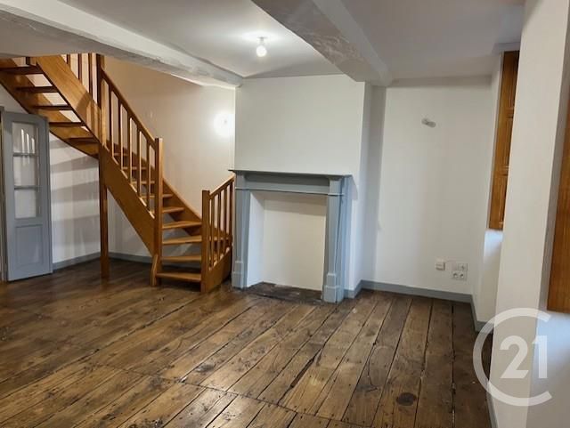 Appartement à louer - 3 pièces - 63.84 m2 - FOUGERES - 35 - BRETAGNE - Century 21 Gambetta