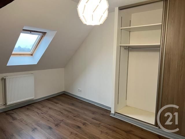 Appartement à louer - 3 pièces - 63.84 m2 - FOUGERES - 35 - BRETAGNE - Century 21 Gambetta