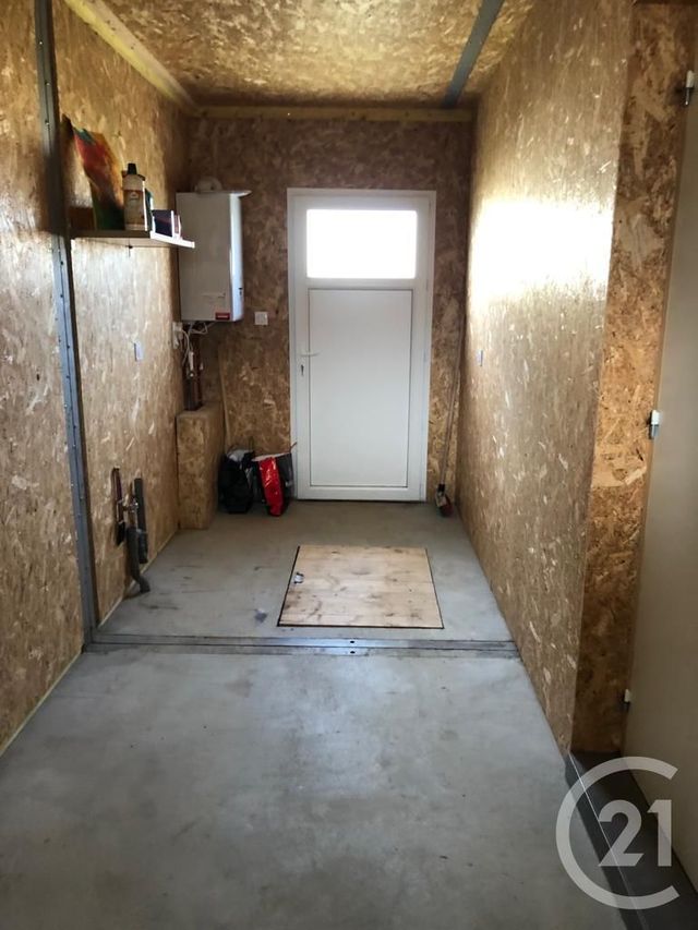 maison à louer - 3 pièces - 59.65 m2 - LECOUSSE - 35 - BRETAGNE - Century 21 Gambetta