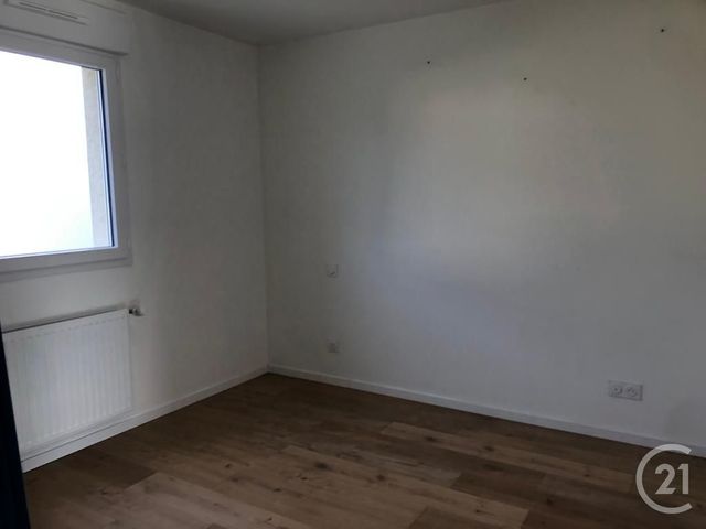 maison à louer - 3 pièces - 59.65 m2 - LECOUSSE - 35 - BRETAGNE - Century 21 Gambetta