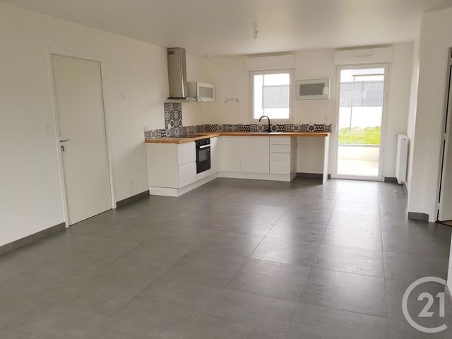 maison à louer - 3 pièces - 59.65 m2 - LECOUSSE - 35 - BRETAGNE - Century 21 Gambetta