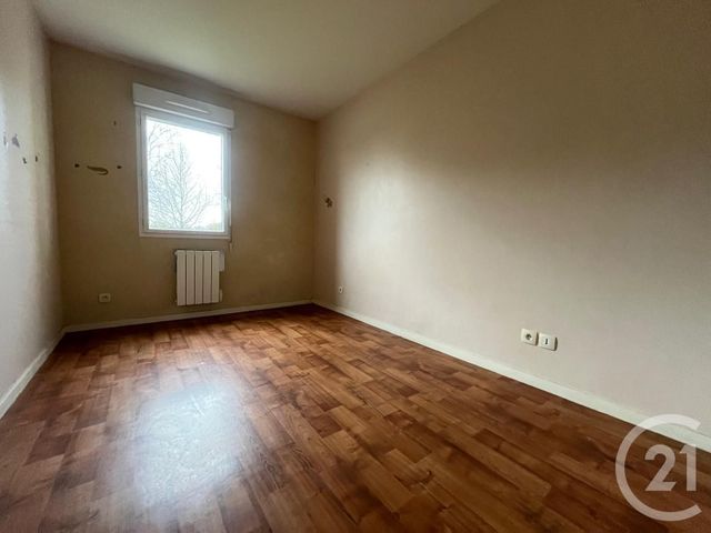 Appartement T3 à vendre - 3 pièces - 64.5 m2 - FOUGERES - 35 - BRETAGNE - Century 21 Gambetta