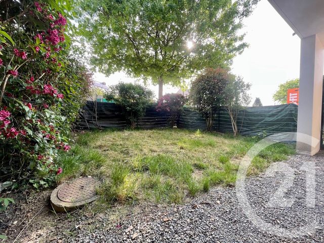 Appartement T3 à vendre - 3 pièces - 64.5 m2 - FOUGERES - 35 - BRETAGNE - Century 21 Gambetta