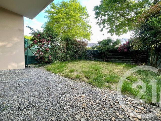 Appartement T3 à vendre - 3 pièces - 64.5 m2 - FOUGERES - 35 - BRETAGNE - Century 21 Gambetta
