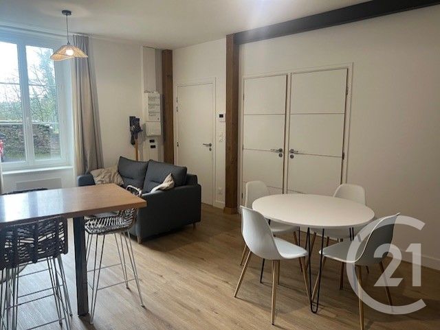 Appartement à louer - 2 pièces - 35.75 m2 - FOUGERES - 35 - BRETAGNE - Century 21 Gambetta