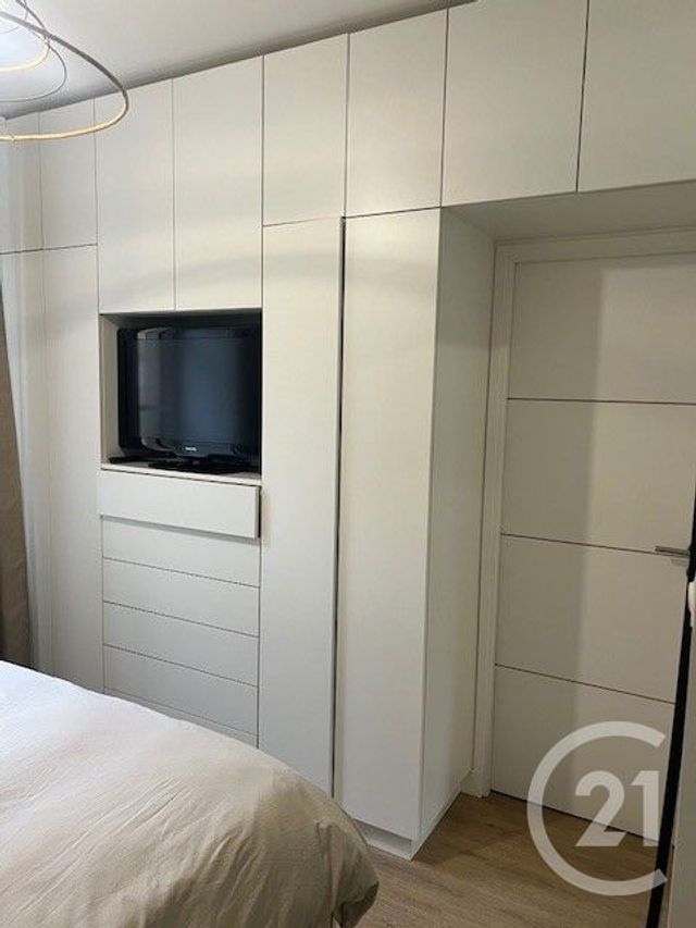 Appartement à louer - 2 pièces - 35.75 m2 - FOUGERES - 35 - BRETAGNE - Century 21 Gambetta