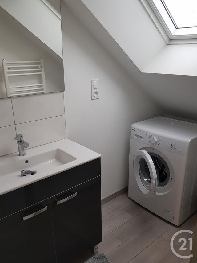 Appartement T2 à louer - 2 pièces - 23.31 m2 - FOUGERES - 35 - BRETAGNE - Century 21 Gambetta