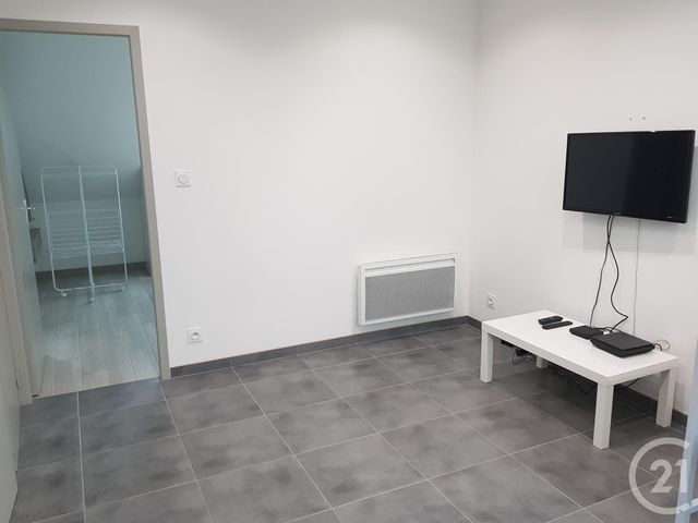 Appartement T2 à louer - 2 pièces - 23.31 m2 - FOUGERES - 35 - BRETAGNE - Century 21 Gambetta