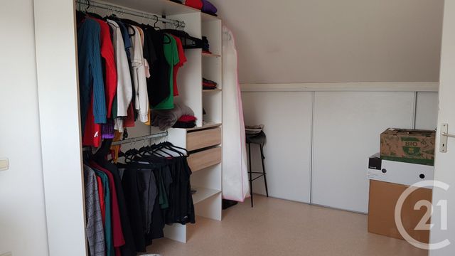 maison à louer - 5 pièces - 90.0 m2 - FOUGERES - 35 - BRETAGNE - Century 21 Gambetta