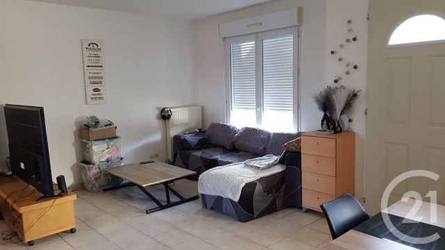 maison à louer - 5 pièces - 90.0 m2 - FOUGERES - 35 - BRETAGNE - Century 21 Gambetta