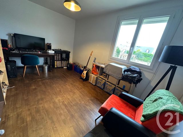 maison à vendre - 5 pièces - 75.0 m2 - FOUGERES - 35 - BRETAGNE - Century 21 Gambetta