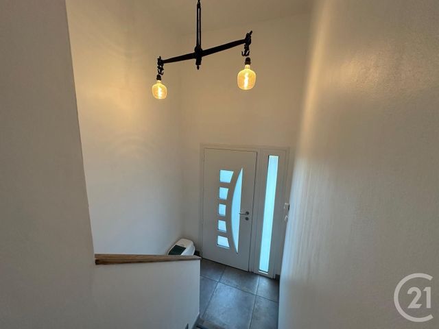 maison à vendre - 5 pièces - 75.0 m2 - FOUGERES - 35 - BRETAGNE - Century 21 Gambetta