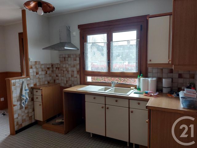 maison à louer - 2 pièces - 62.03 m2 - ST GERMAIN EN COGLES - 35 - BRETAGNE - Century 21 Gambetta