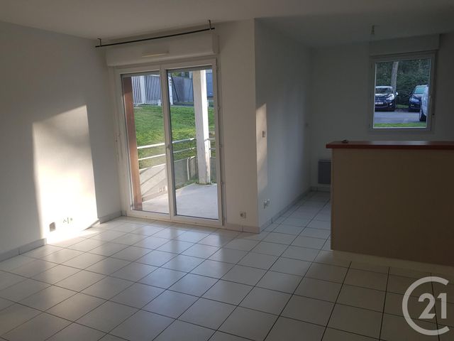 Appartement T2 à louer - 2 pièces - 44.66 m2 - FOUGERES - 35 - BRETAGNE - Century 21 Gambetta