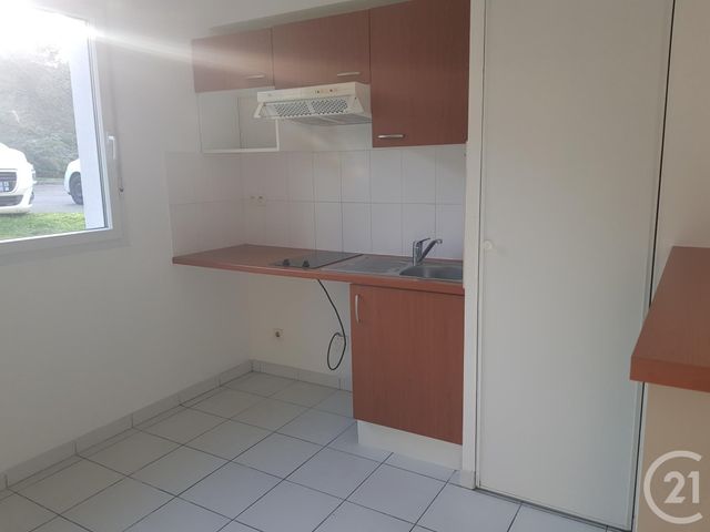 Appartement T2 à louer - 2 pièces - 44.66 m2 - FOUGERES - 35 - BRETAGNE - Century 21 Gambetta