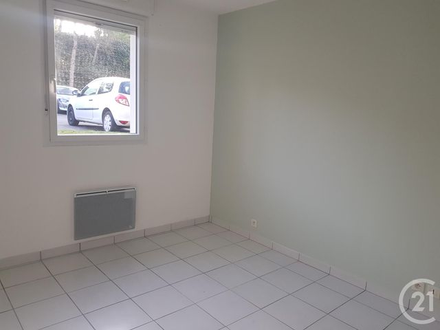 Appartement T2 à louer - 2 pièces - 44.66 m2 - FOUGERES - 35 - BRETAGNE - Century 21 Gambetta